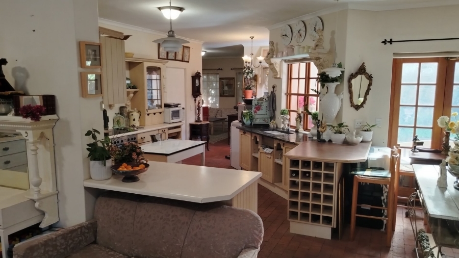 4 Bedroom Property for Sale in Chanteclair Western Cape